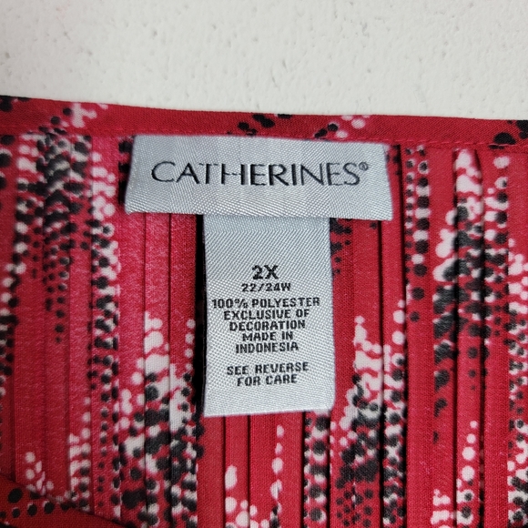 Catherines Red and Black Blouse - Picture 4 of 9